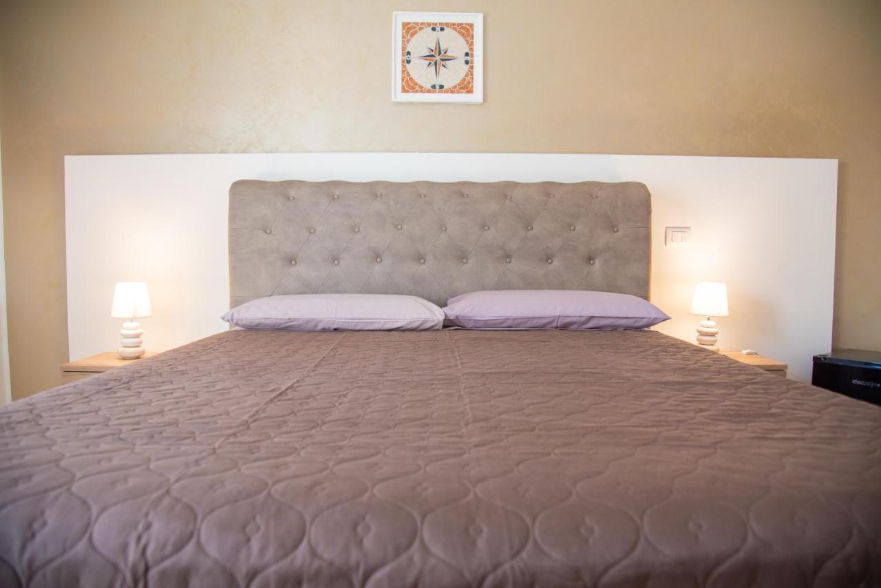 A & G Relax Rooms Syracuse ภายนอก รูปภาพ