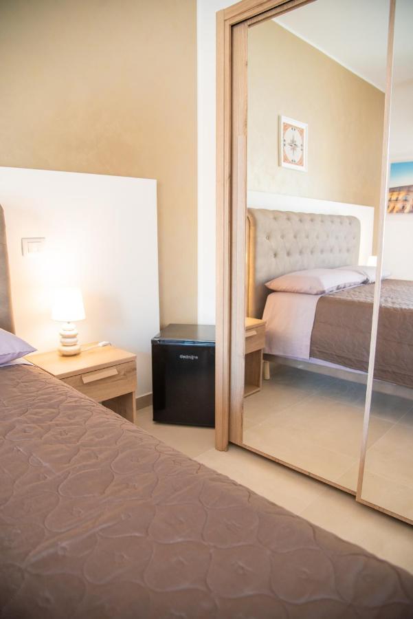 A & G Relax Rooms Syracuse ภายนอก รูปภาพ
