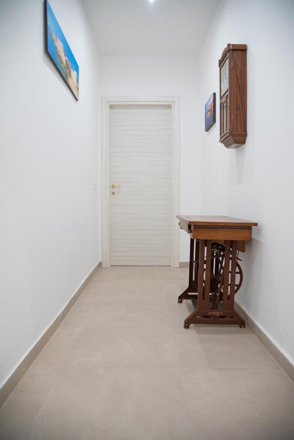 A & G Relax Rooms Syracuse ภายนอก รูปภาพ
