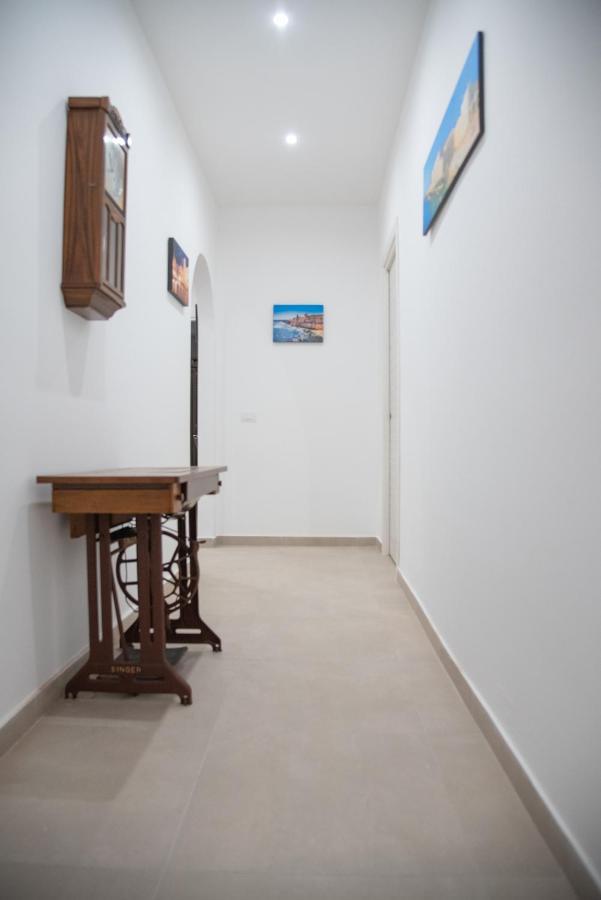A & G Relax Rooms Syracuse ภายนอก รูปภาพ
